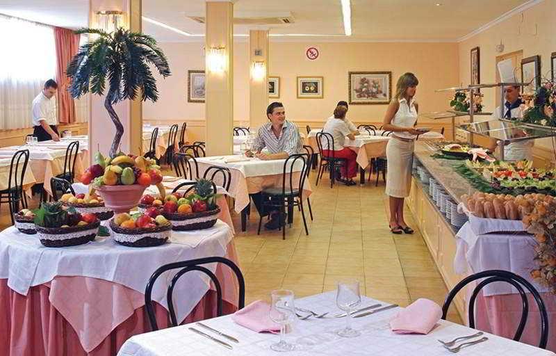 Hotel Rh Sol Benidorm Restaurant foto